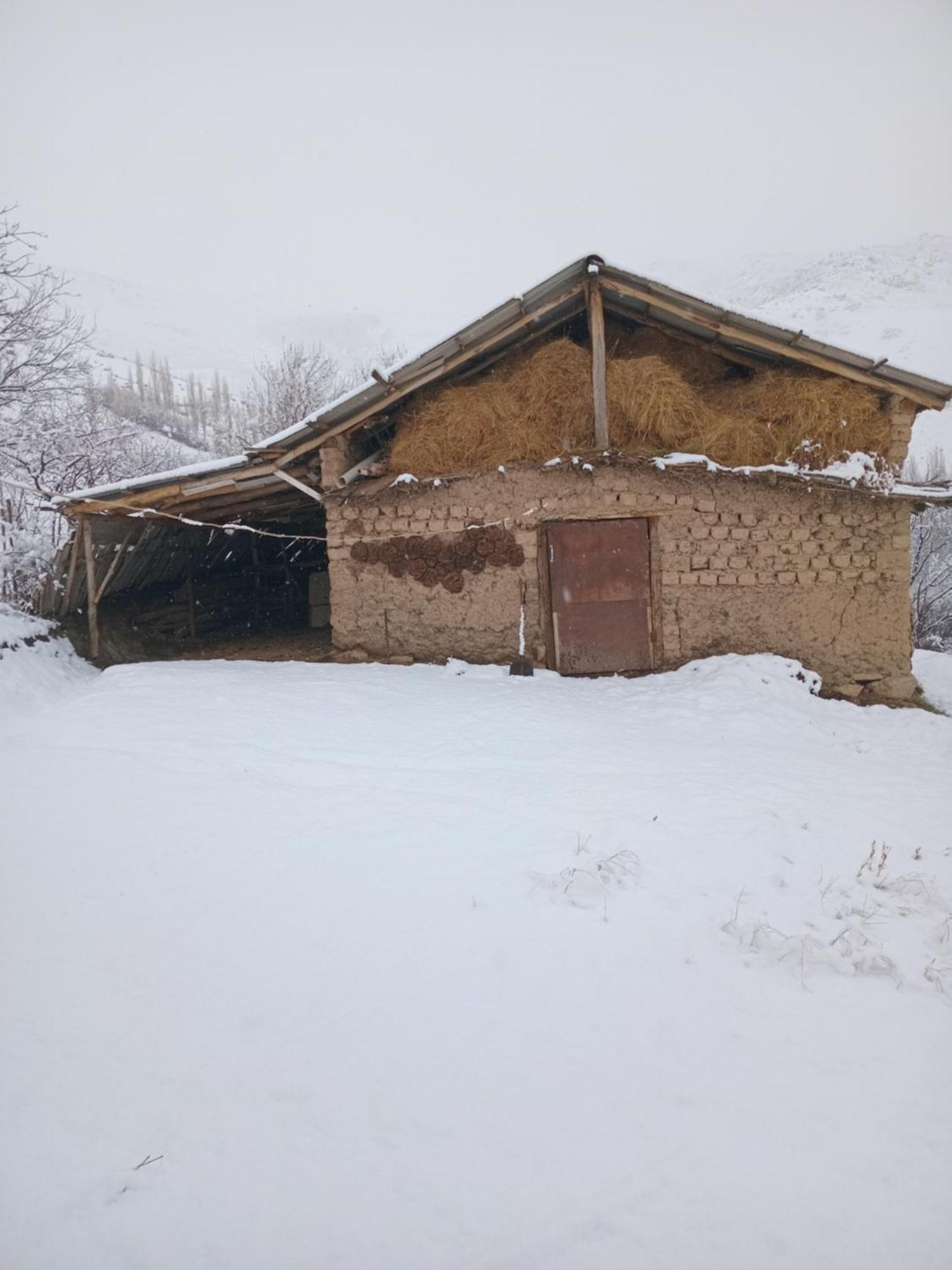 Spring Family Guest House Tersak Екстер'єр фото